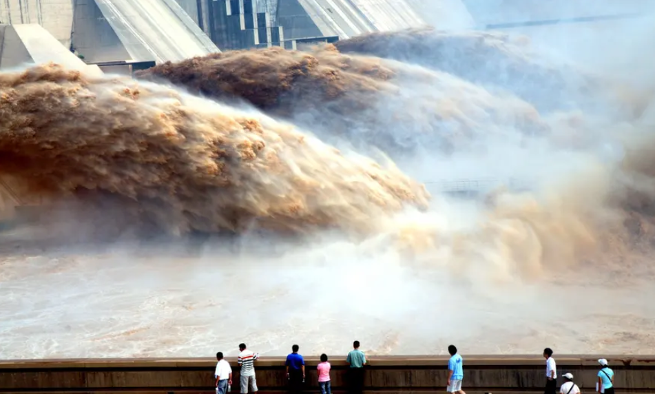 Slow water: can we tame urban floods by going with the flow?