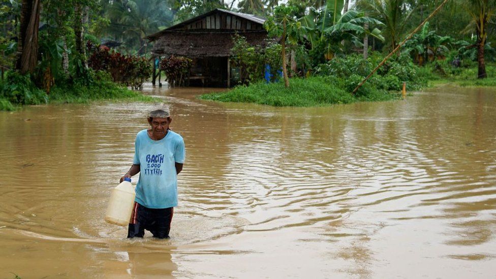 Climate change: COP26 promises will hold warming under 2C