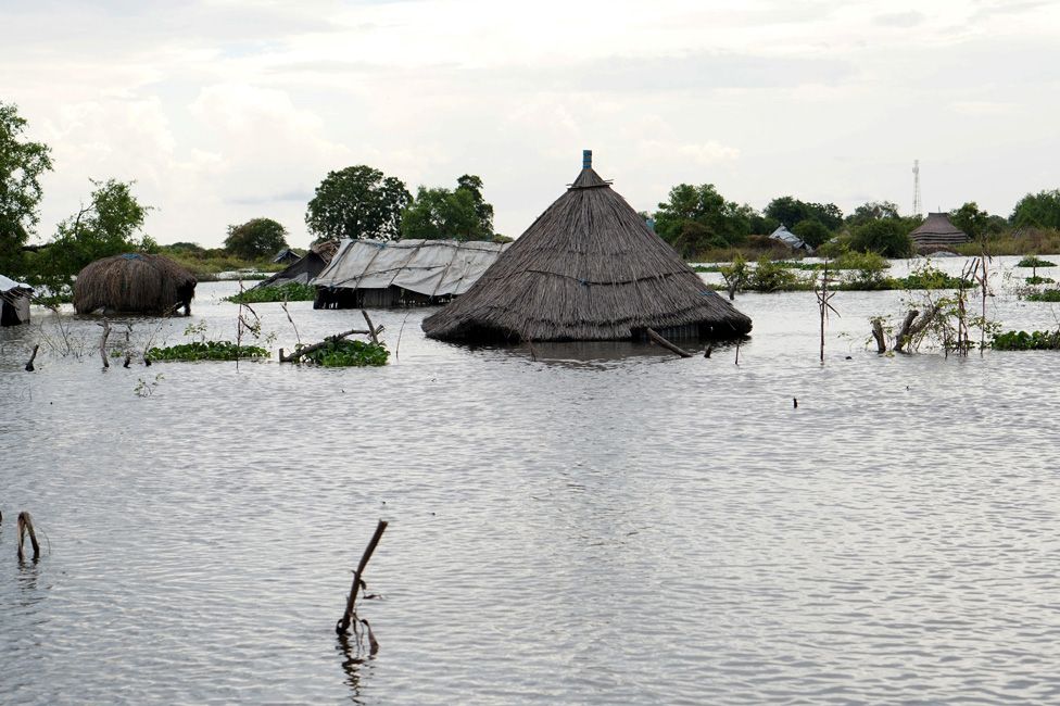 'Emergency unfolding' in flooded South Sudan emc2.gr